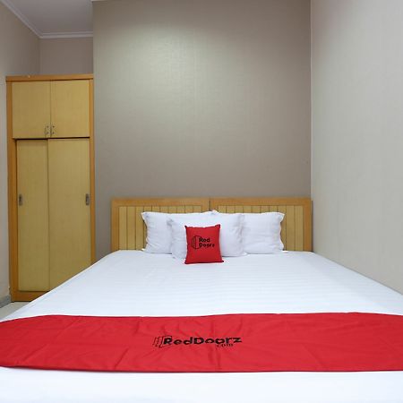 Reddoorz Plus Near Simpang Lima Semarang Kültér fotó