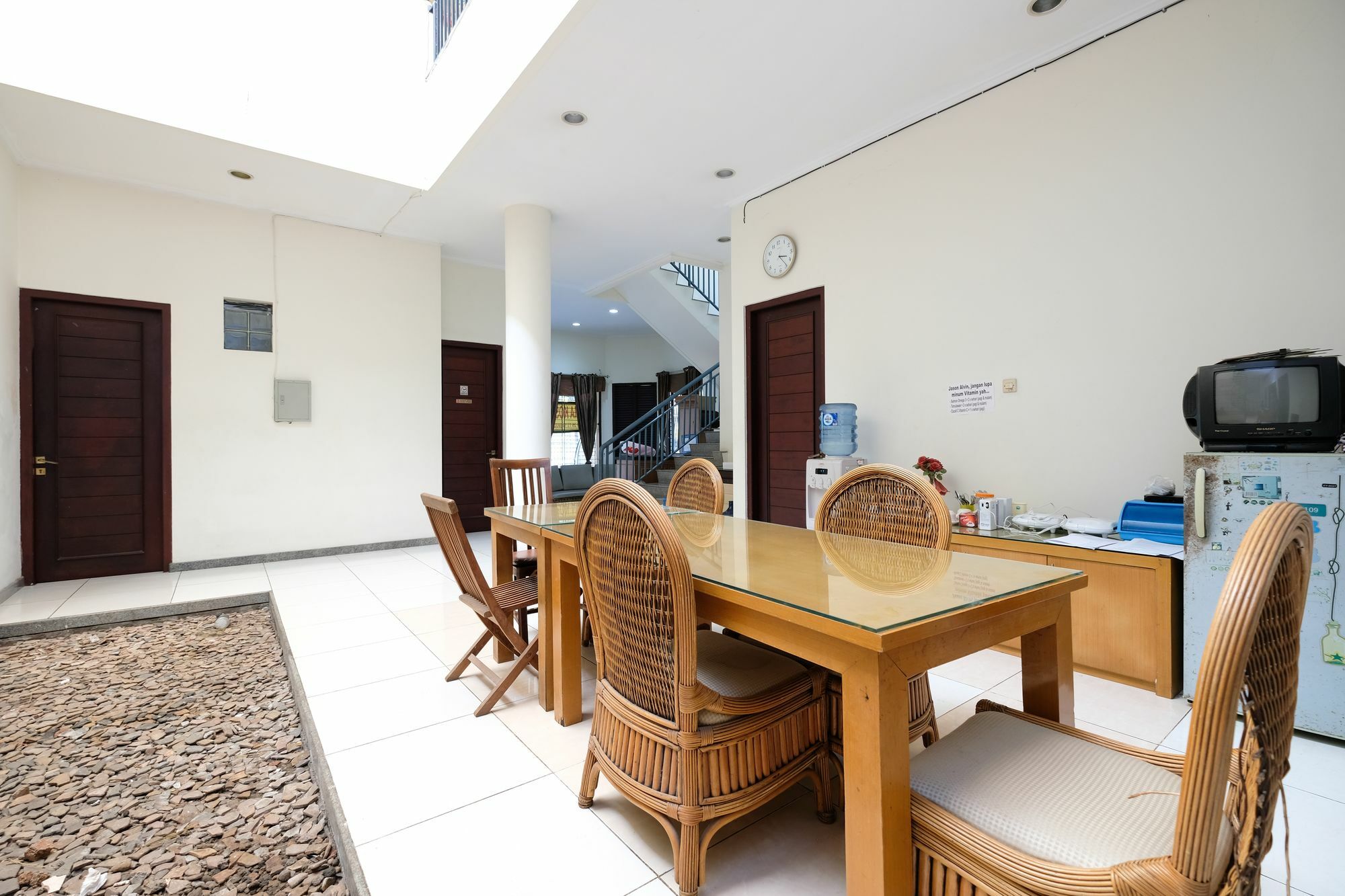 Reddoorz Plus Near Simpang Lima Semarang Kültér fotó